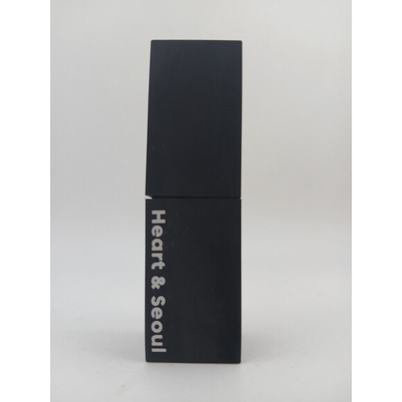 The Beauty Spy Heart & Seoul Color Changing Black Rose Lipstick No Box Hand Test - Picture 1 of 4